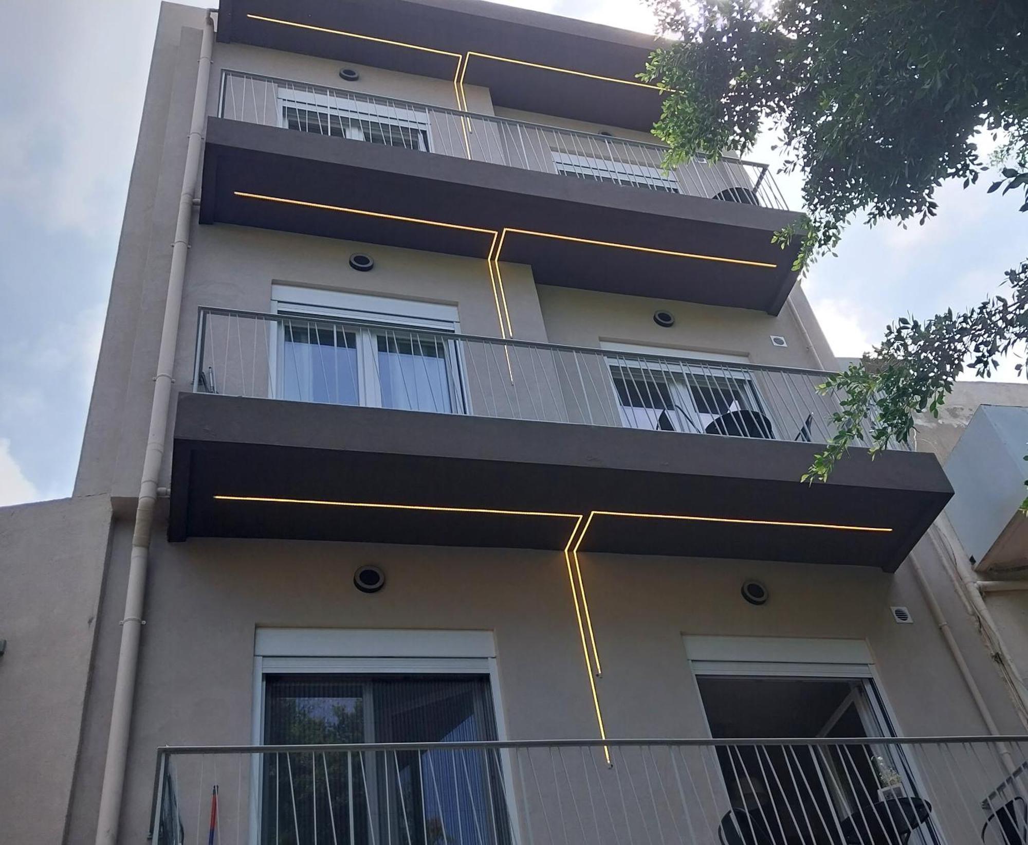 Uni Island - City Heart Suites Heraklion Exterior foto