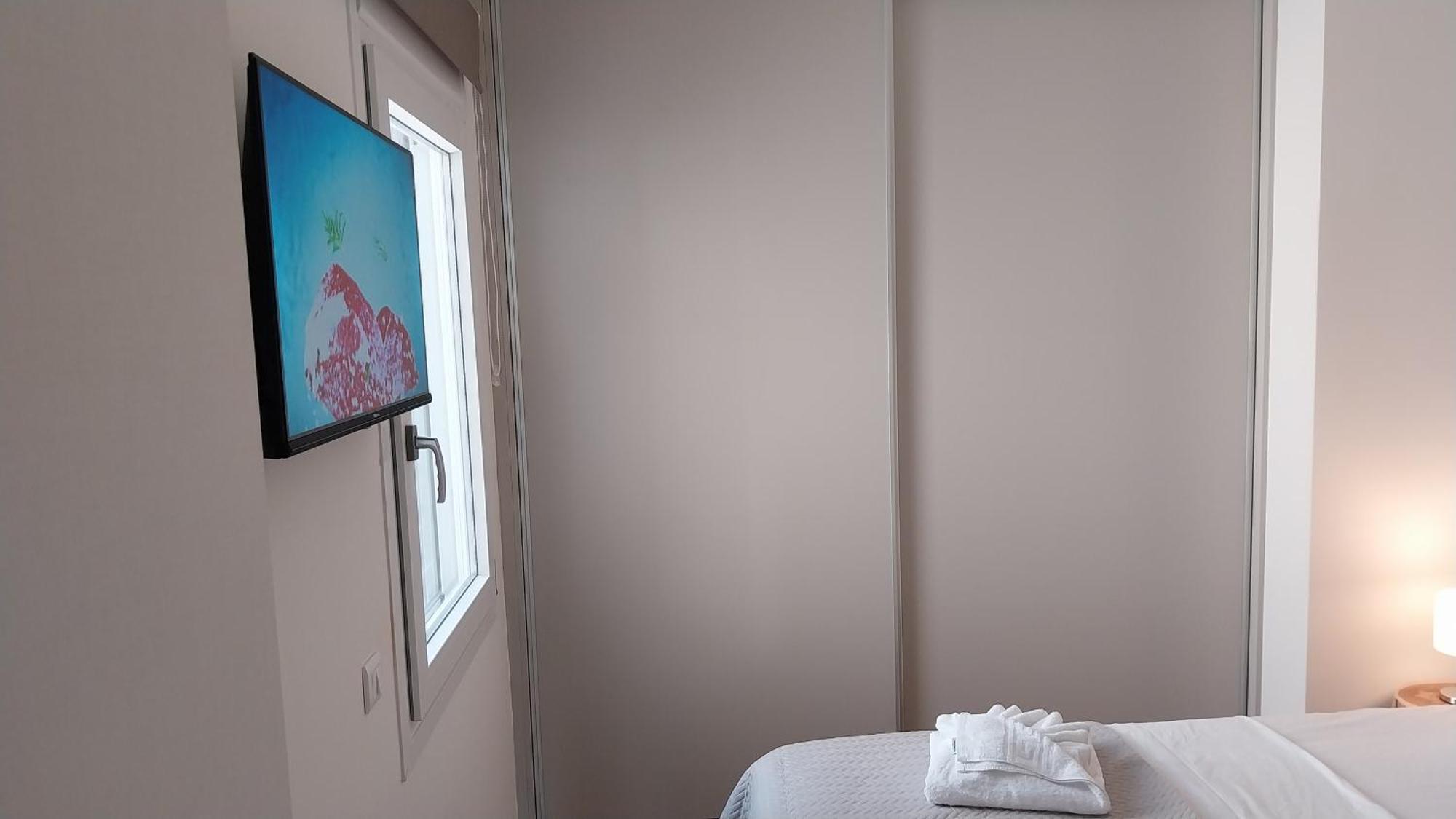 Uni Island - City Heart Suites Heraklion Exterior foto