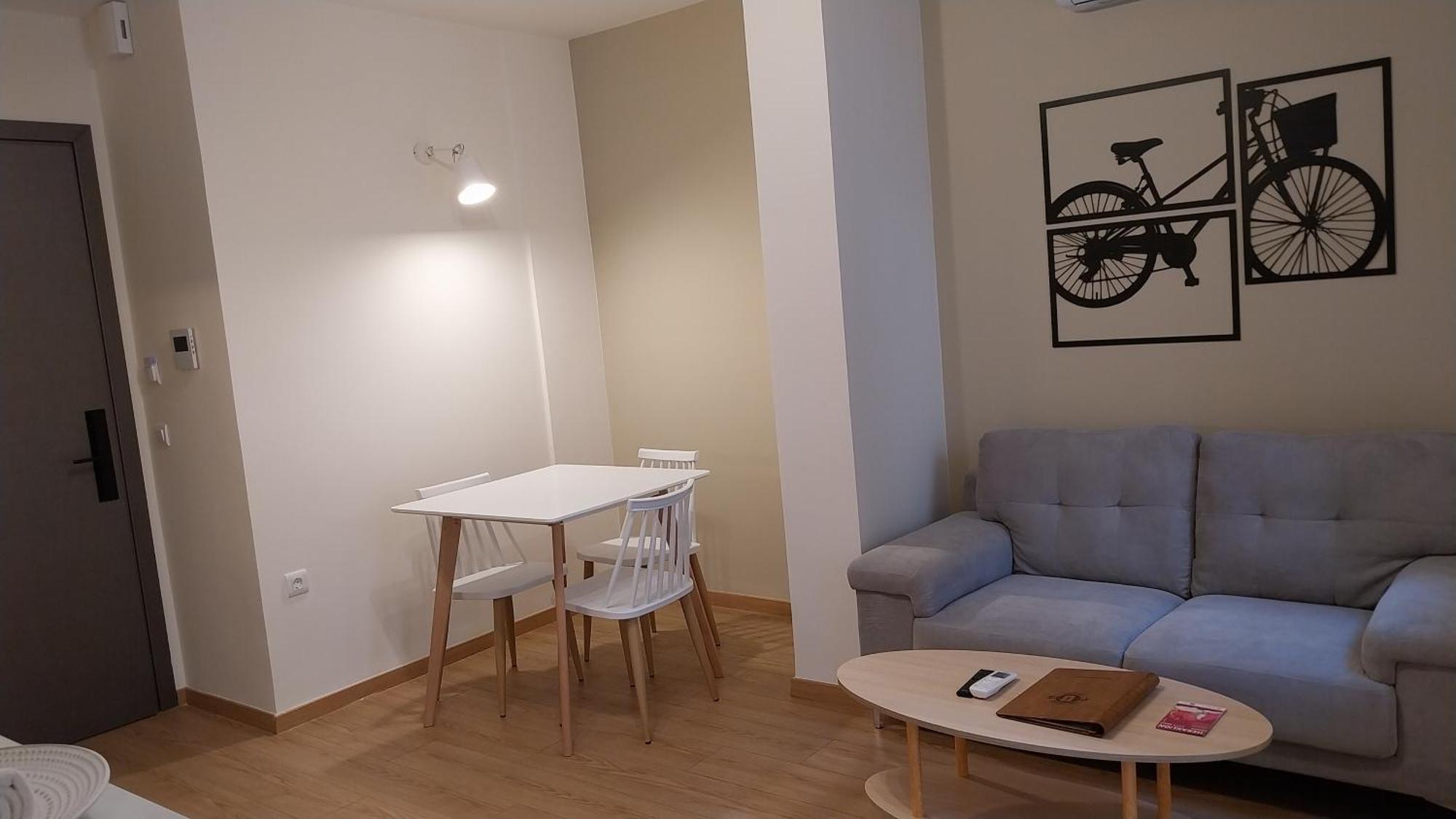 Uni Island - City Heart Suites Heraklion Exterior foto