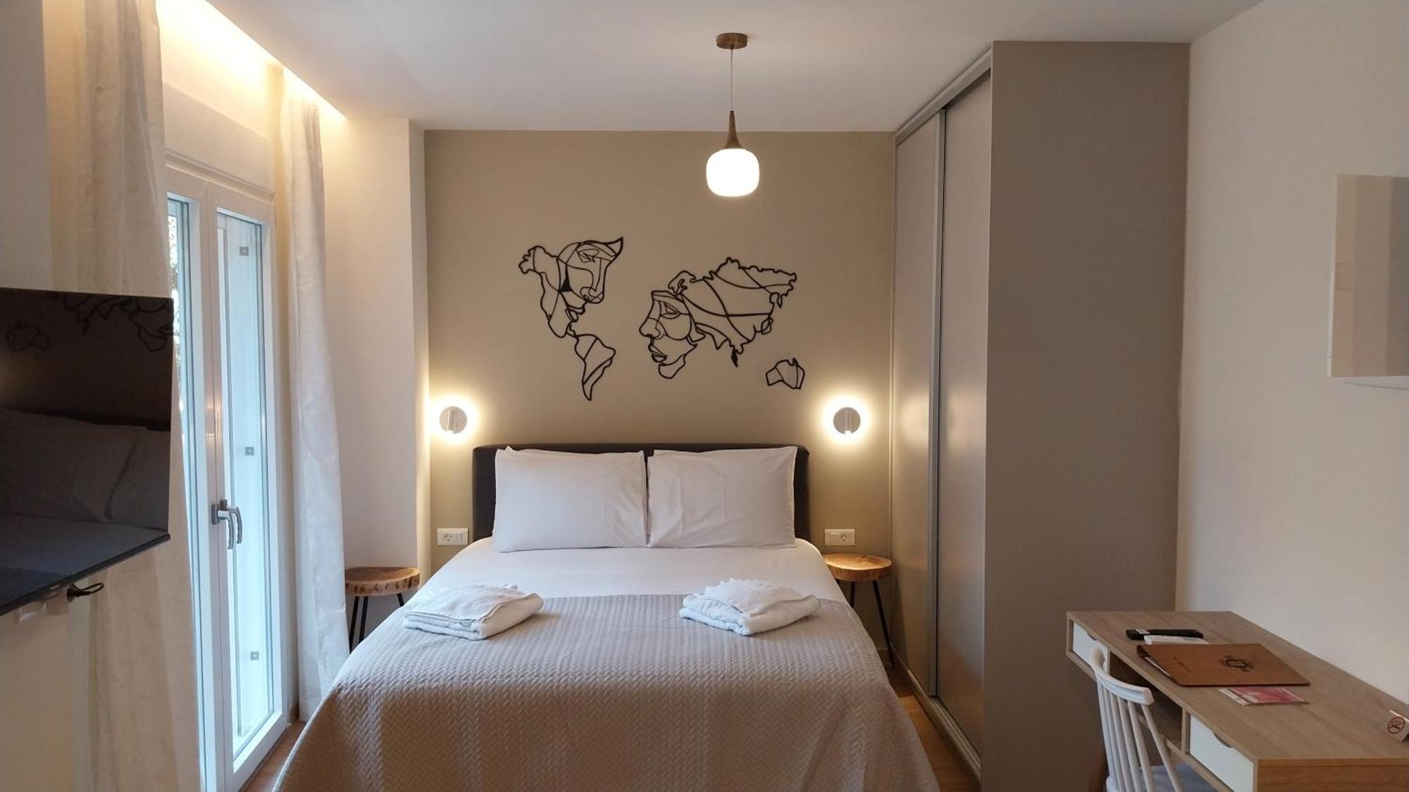 Uni Island - City Heart Suites Heraklion Exterior foto